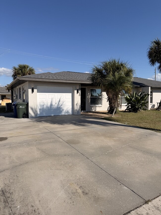 property at 1925 Forked Creek Dr