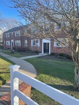 343 Bloomfield Ave, Unit Apt 8 in Verona, NJ - Building Photo