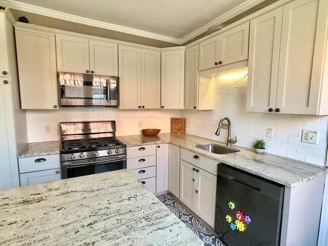 property at 32 Lakeville Rd