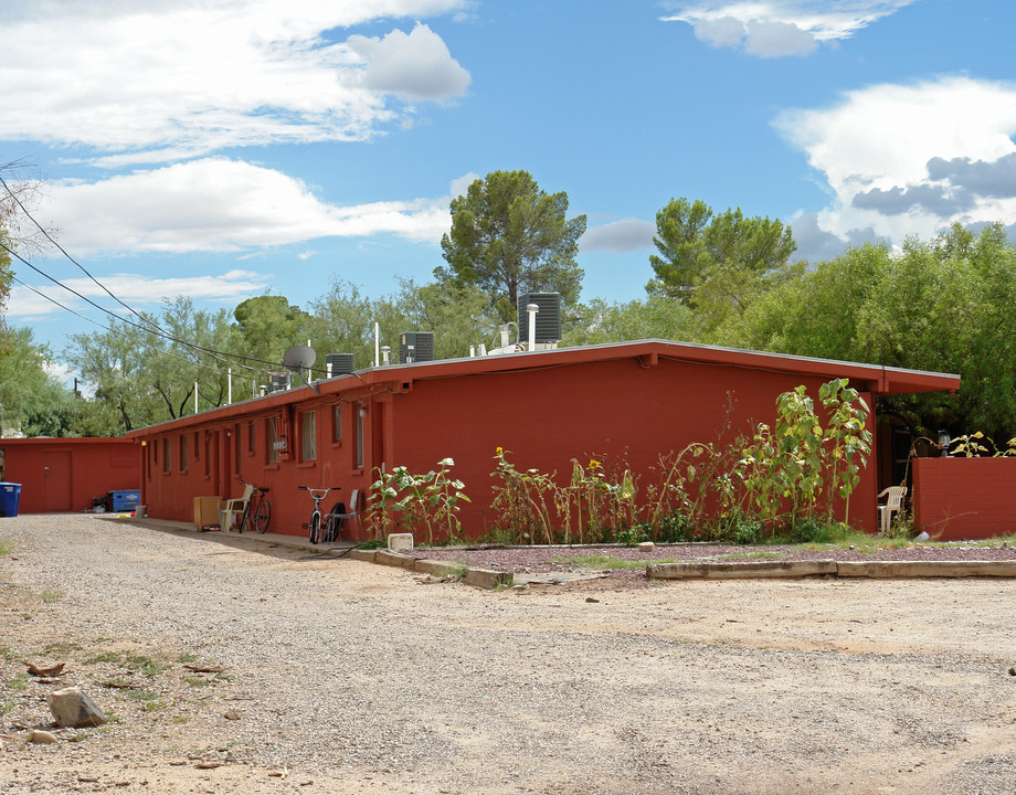 3314 - B E Flower St in Tucson, AZ - Building Photo