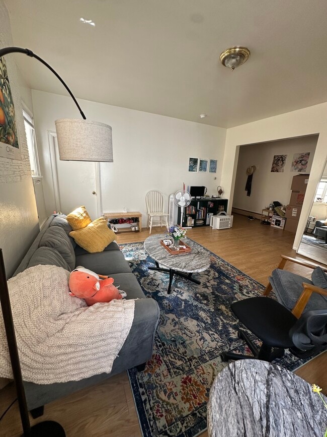 329 N Geneva St, Unit 1 in Ithaca, NY - Building Photo - Building Photo