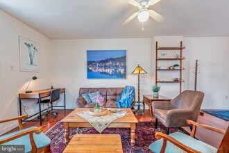 2007 Mt Vernon St in Philadelphia, PA - Building Photo - Building Photo