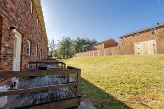 313 Berkley Ct in Radcliff, KY - Building Photo - Building Photo