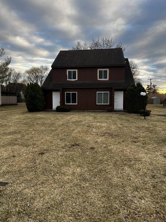 56 Suncrest Dr, Unit B in Waterford, NY - Building Photo
