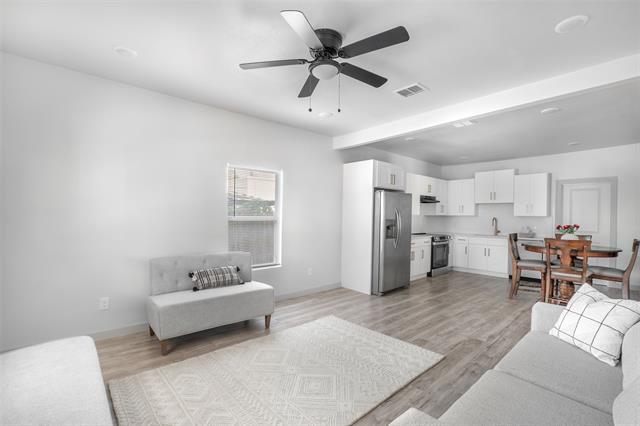 3018 Crossman Ave in Dallas, TX - Building Photo - Building Photo