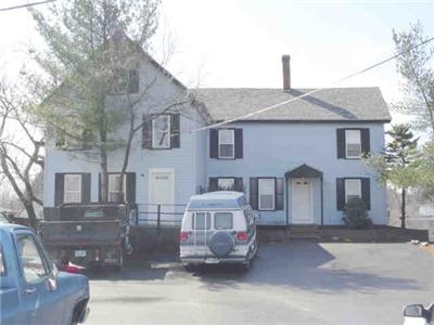 16 Martin St in Derry, NH - Foto de edificio - Building Photo