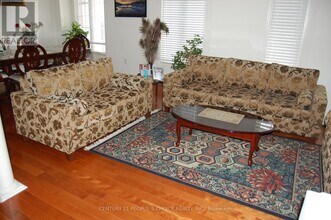 4845 Potomac Ct in Mississauga, ON - Building Photo - Building Photo