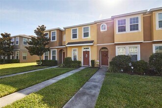 7024 White Treetop Pl in Riverview, FL - Building Photo - Building Photo