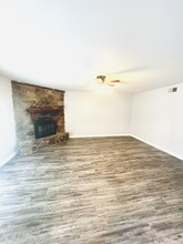 4475 Hunter Bay Dr in Millington, TN - Building Photo - Building Photo