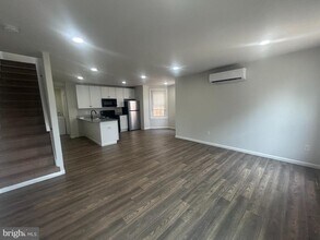 127 Haws Ave in Norristown, PA - Building Photo - Building Photo