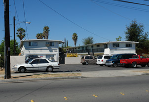 532 N 1st St in El Cajon, CA - Foto de edificio - Building Photo