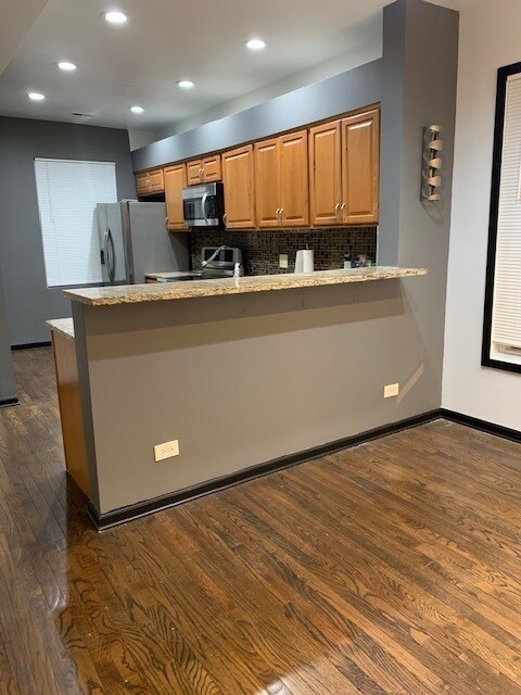 6824 S Dorchester Ave in Chicago, IL - Building Photo - Building Photo