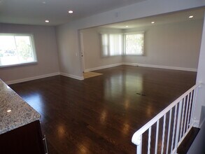417 Public Service Rd in Waukegan, IL - Building Photo - Building Photo