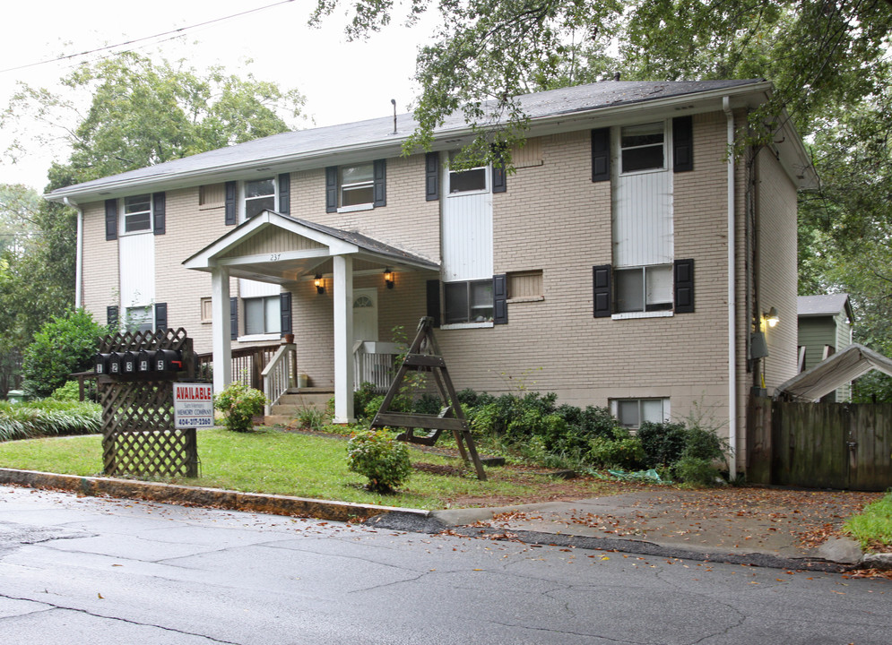 237 Kirkwood Rd in Atlanta, GA - Foto de edificio