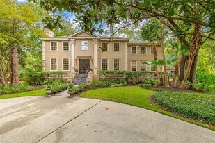 210 Settlers Rd in St. Simons Island, GA - Building Photo