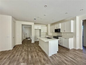 16062 Jaegar in Fontana, CA - Building Photo - Building Photo