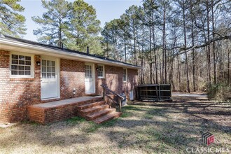 410 Brownwood Dr in Hull, GA - Building Photo - Building Photo