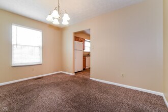 7727 Maradona Dr S in Indianapolis, IN - Building Photo - Building Photo