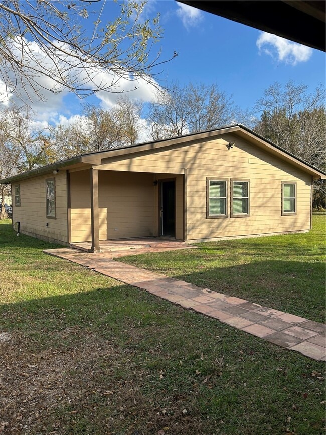 property at 16011 Mary Ann Ln