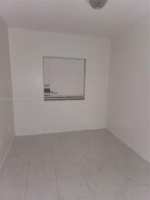 6972 NW 179th St in Hialeah, FL - Building Photo - Building Photo