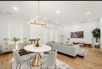 2902 Rosalie St in Houston, TX - Building Photo - Building Photo