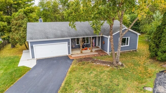 155 Lee Ann Ln in Woodstock, IL - Building Photo - Building Photo