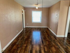 5425 Bataan Rd in Houston, TX - Building Photo - Building Photo