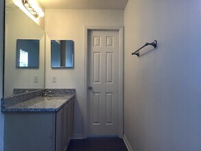 14616 Old Forest Ct in Orlando, FL - Building Photo - Building Photo