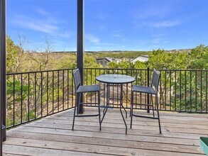 1741 Spyglass Dr in Austin, TX - Foto de edificio - Building Photo