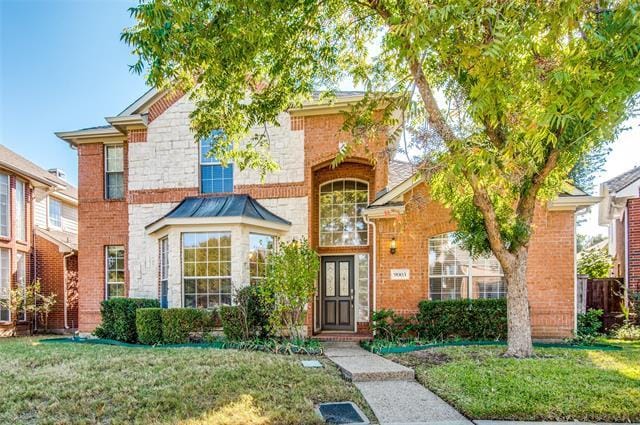 property at 9005 Crown Point Cir