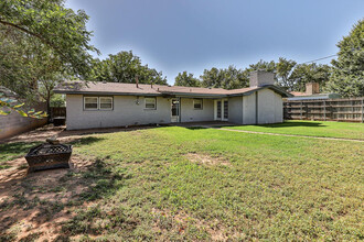 4828 16th St in Lubbock, TX - Building Photo - Building Photo