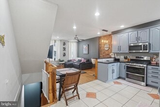 1522 Brown St in Philadelphia, PA - Building Photo - Building Photo