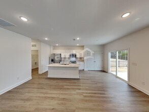 5006 Twin River Dr in Denver, NC - Building Photo - Building Photo