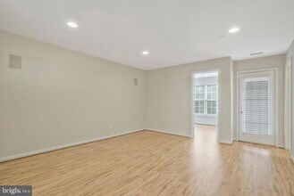 6340 Walking Ln in Alexandria, VA - Building Photo - Building Photo