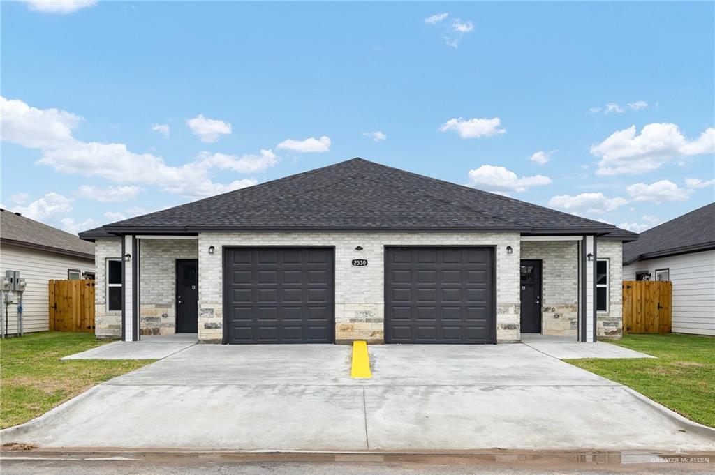 2330 N Vly Cir in La Feria, TX - Building Photo