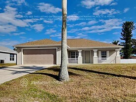 2217 NE 8th Pl in Cape Coral, FL - Building Photo