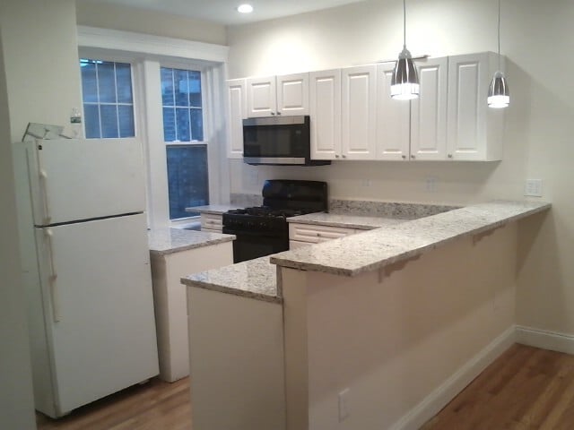 1872 Commonwealth Ave, Unit 10 in Boston, MA - Building Photo - Building Photo