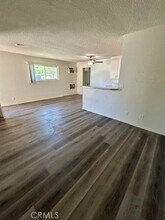 685 E Vista Chino, Unit A in Palm Springs, CA - Foto de edificio - Building Photo