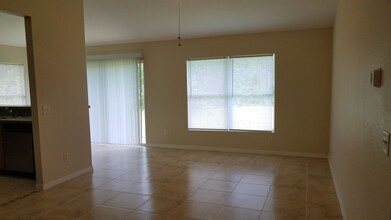 326 Justice Ave in Lehigh Acres, FL - Building Photo - Building Photo