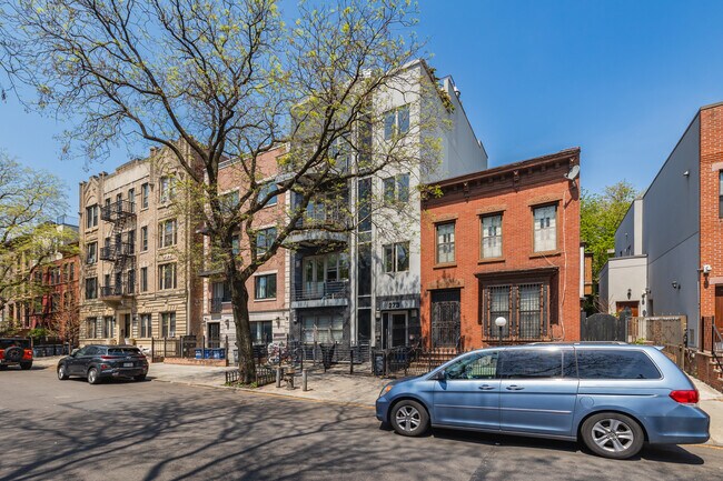 273 Clifton Pl in Brooklyn, NY - Building Photo - Building Photo