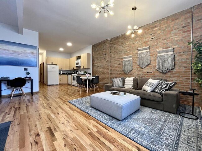 property at 617 N Racine Ave