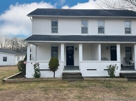 180 Boston Post Rd in East Lyme, CT - Building Photo - Building Photo