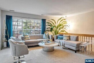 1434 Westgate Dr in Fort Lee, NJ - Building Photo - Building Photo