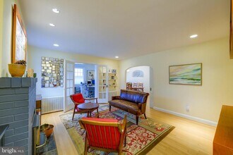 4504 Highland Ave in Bethesda, MD - Building Photo - Building Photo