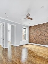 450 W 50th St in New York, NY - Building Photo - Building Photo