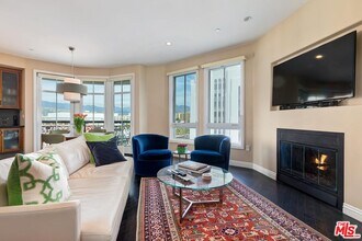 556 Caruso Ave in Glendale, CA - Building Photo - Building Photo