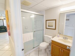 13 44th St in Ocean City, MD - Foto de edificio - Building Photo