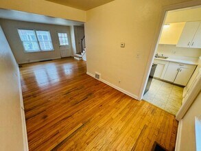 1810 S Vermont Ave in Independence, MO - Building Photo - Building Photo