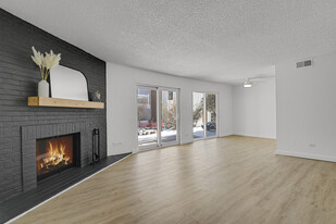 3369 S Monaco Pky, Unit A in Denver, CO - Building Photo