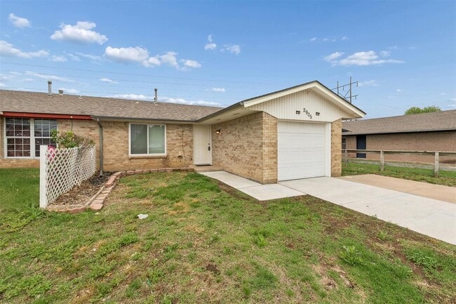 2905 SW 82nd St in Oklahoma City, OK - Building Photo - Building Photo